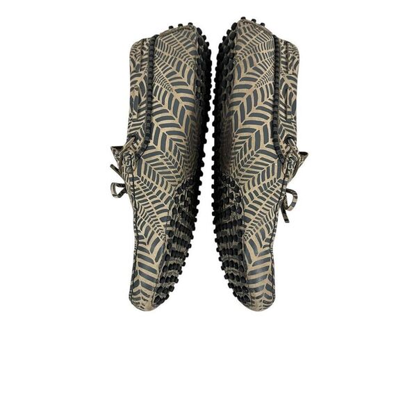 Tod\'s Men’s Beige and Grey Printed Leather Bow Loafers Size 7 main image 9